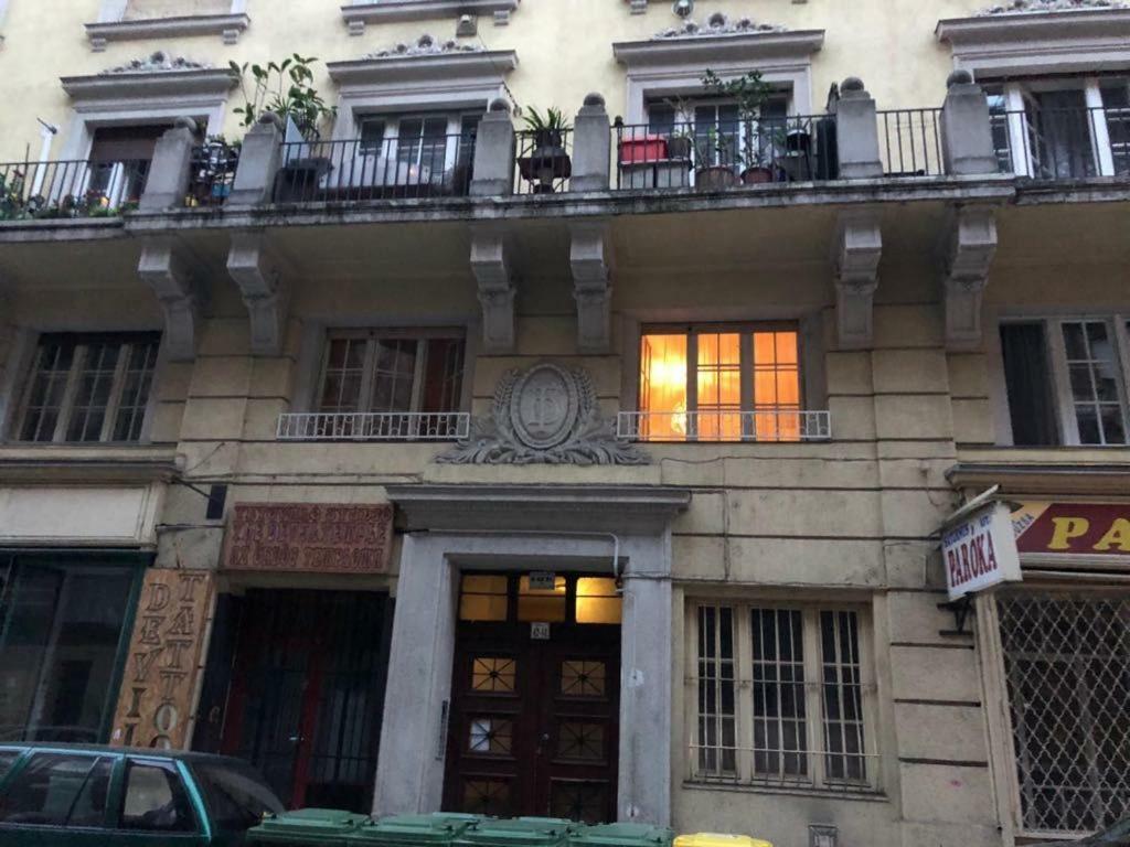 Petra'S Tranquil Nest In Downtown Budapest Esterno foto