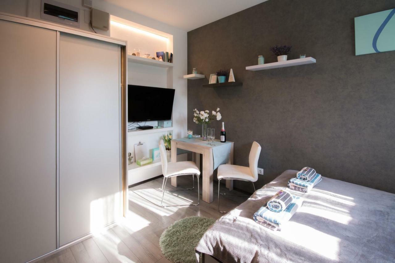 Petra'S Tranquil Nest In Downtown Budapest Esterno foto